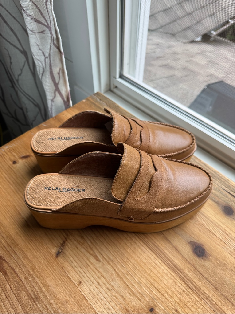 Kelsi Dagger Clogs Shoes 9.5